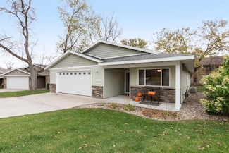 315 Fairgrounds Rd Unit 104, Alexandria, MN 56308