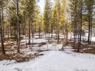 54615 Gray Squirrel Dr, Bend, OR 97707