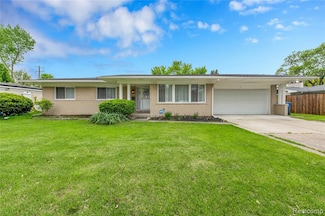 11030 Olive St, Warren, MI 48093