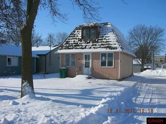 113 N Rice St, Blue Earth, MN 56013