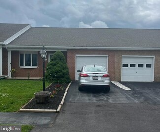 153 Southern Oak Dr, Hagerstown, MD 21740