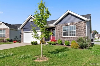 203 Homestretch Ln, Wentzville, MO 63385