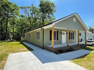 319 E 3rd Avenue Extension, Lexington, NC 27292