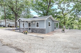54 White Rock Ln, Sunrise Beach, MO 65079