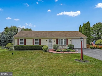 830 Pine Hill Rd, Lititz, PA 17543