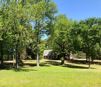 1526 Single Tree Dr, Hernando, MS 38632