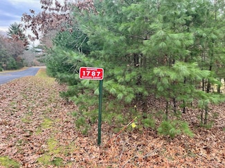 1787 Badger Ct, Monroe, WI 54613