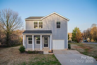 211 Mountain View Dr, Morganton, NC 28655