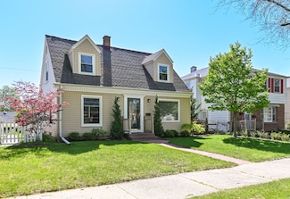 3264 N 81st St, Milwaukee, WI 53222