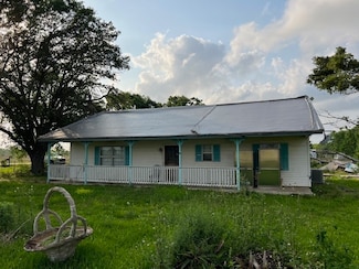 7920 County Road 172, Alvin, TX 77511