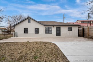 2431 E 1st St, Tulsa, OK 74104