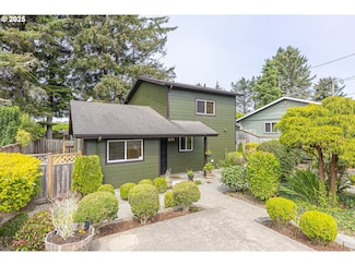 691 SE Jetty Ave, Lincoln City, OR 97367