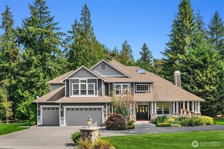 10 216th Ave NE, Sammamish, WA 98074