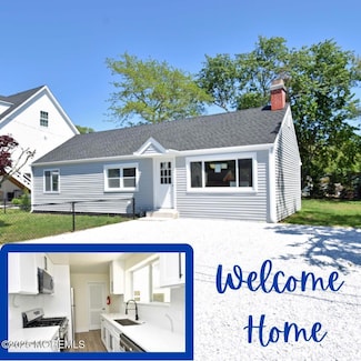 97 Dollmore Ave, Waretown, NJ 08758