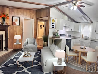 3273 Connie Dr, Tallahassee, FL 32311