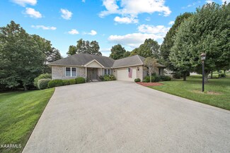 152 Berkshire Loop, Crossville, TN 38558