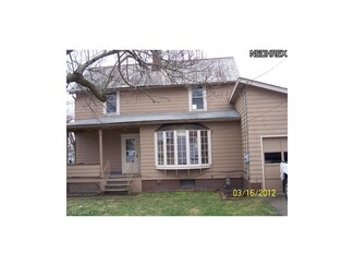 226 N 16th St, Sebring, OH 44672