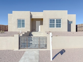 21 Flower Garland Rd, Santa Fe, NM 87508