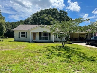 1763 State St, Biloxi, MS 39531