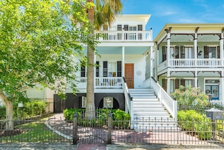 1717 Winnie St, Galveston, TX 77550