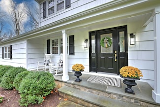 119 Wedgemere Rd, Stamford, CT 06905