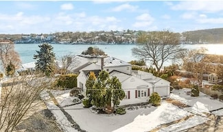8 Fairview Rd, Salem, MA 01970