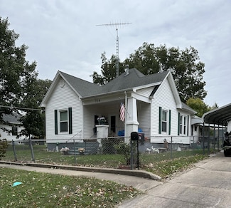 716 Main St, Slater, MO 65349