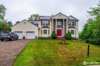 15 Angela Ct, Piscataway, NJ 08854