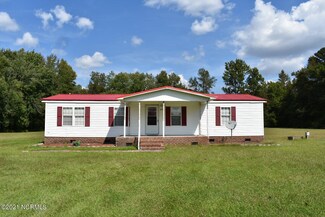 6093 Sweetmore Dr, Ayden, NC 28513