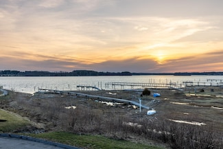 25 Little Bay Dr, Dover, NH 03820