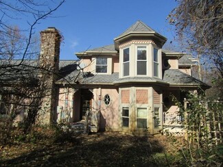 1306 Meadow Ln, Warsaw, IN 46580