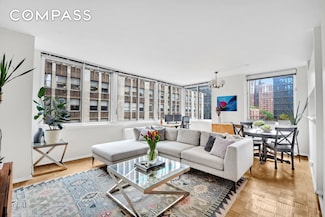 235 E 40th St Unit 11G, New York, NY 10016