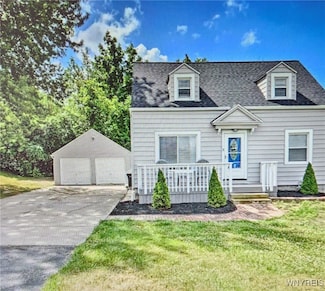 5113 Lake Ave, Orchard Park, NY 14127