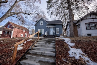 4224 Girard Ave N, Minneapolis, MN 55412