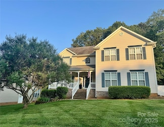 2908 Barnard Castle Ln, Matthews, NC 28104