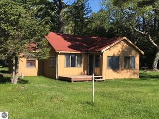 4065 W Cedar Lake Rd, Greenbush, MI 48738