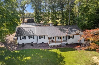 16 Wrenn Culberson Rd, Siler City, NC 27344