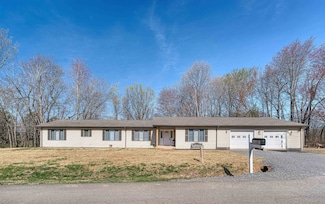 1008 Heriges Ln, Morganfield, KY 42437