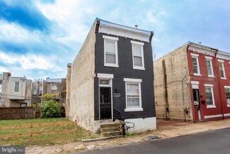 2634 W Arizona St, Philadelphia, PA 19132
