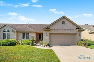 8637 Stone Oak Dr, Holland, OH 43528