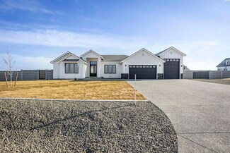 7219 Ambrosia St, Kennewick, WA 99338