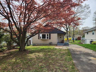 84 May St, New Britain, CT 06052