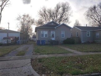 2650 E 24th St, Granite City, IL 62040