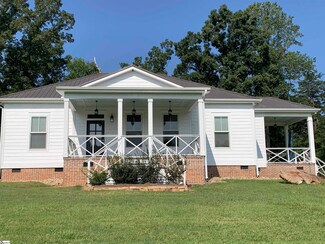 2220 S Blackstock Rd, Landrum, SC 29356