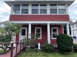 651 Main St, Branford, CT 06405
