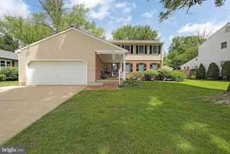 108 Holiday St, Mount Laurel, NJ 08054
