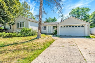 20930 Stahelin Rd, Southfield, MI 48075