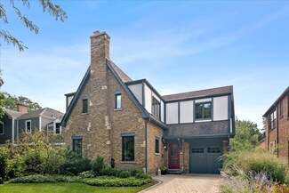1228 Cherry St, Winnetka, IL 60093