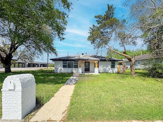 2108 Ontario St, Baytown, TX 77520