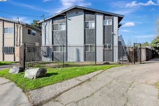 107 Catron Dr, Oakland, CA 94603